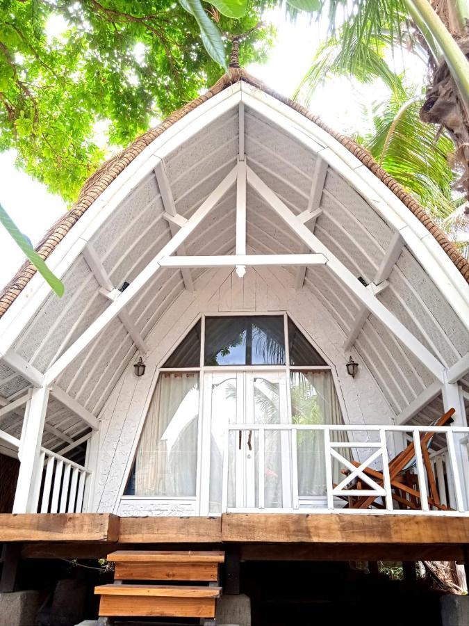 Lucky'S Hostel Gili Air Exterior photo